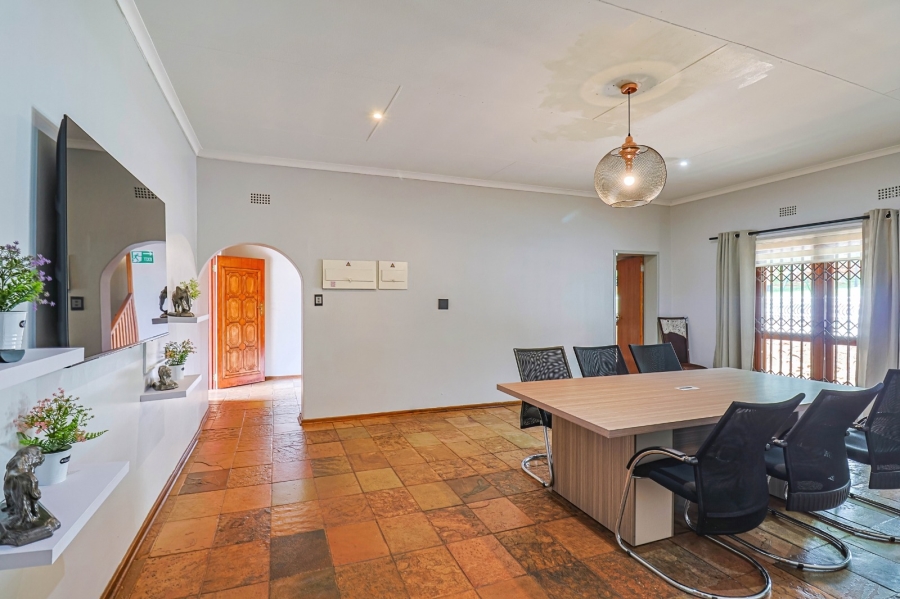 7 Bedroom Property for Sale in Waterkloof A H North West